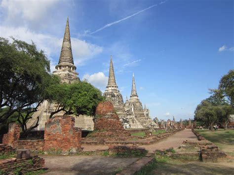 Awesome trips to Southeast Asian Temples - Highlights Of The Region