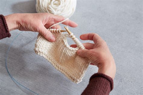 How to Backwards Loop Cast-On – Cocoknits