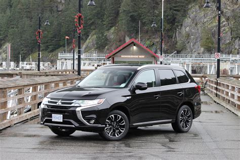 Best EV/PHEV Car: 2019 Canadian Car of the Year – WHEELS.ca