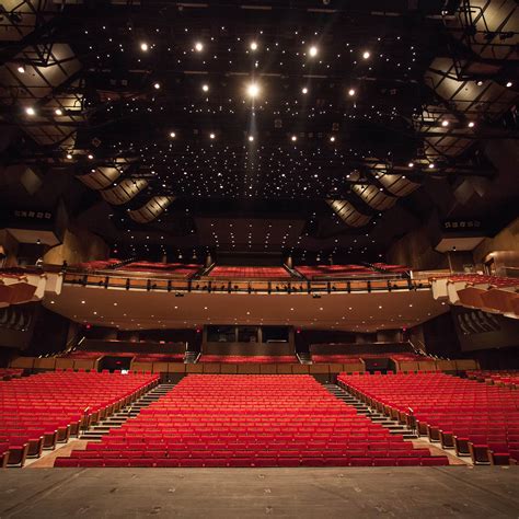 Queen Elizabeth Theatre in Vancouver - Vancouver Civic Theatres