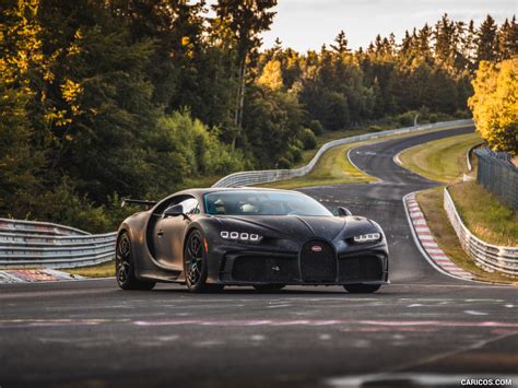 2021 Bugatti Chiron Pur Sport - Front Three-Quarter | Wallpaper #62 ...