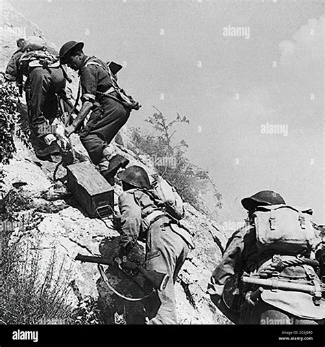 Monte cassino 1944 battle hi-res stock photography and images - Alamy