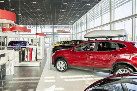 New Nissan showroom design puts car buyers at the core | Manufacturer