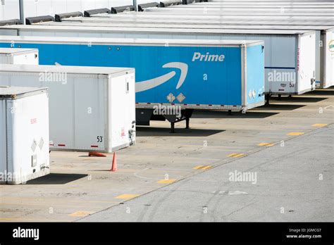 Amazon Prime Truck Logo