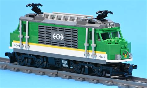 LEGO 60198 Cargo Train review | Brickset