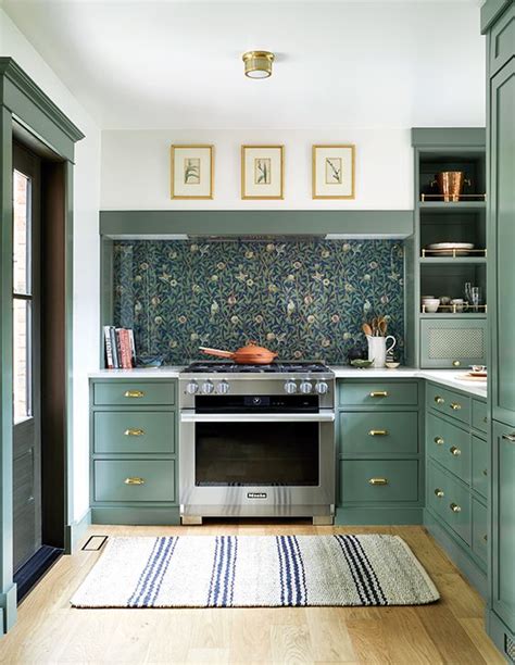 35 Chic Floral Wallpaper Kitchen Decor Ideas - DigsDigs