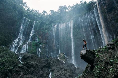 Tumpak Sewu Waterfall Wallpaper