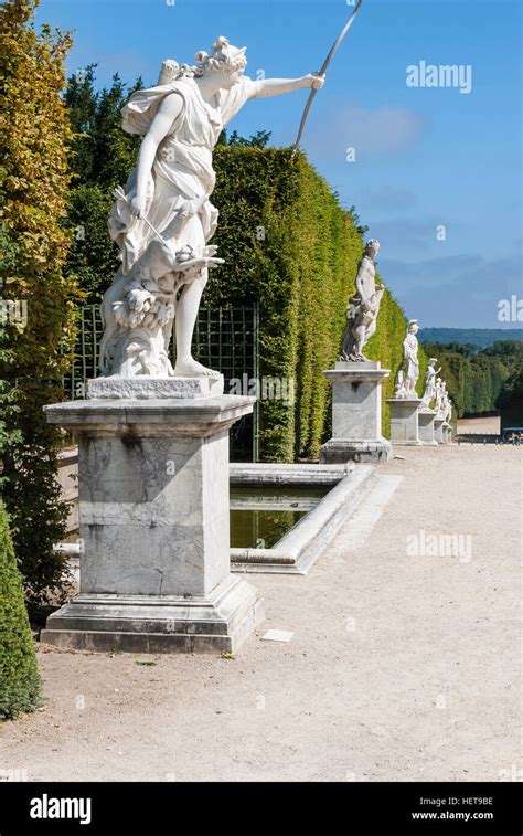 Statues in the Garden at the Palace of Versailles Stock Photo - Alamy