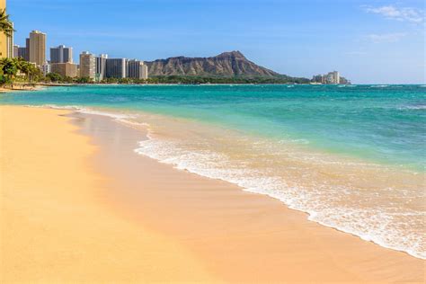 6 of the Best Beaches in Oahu for Swimming