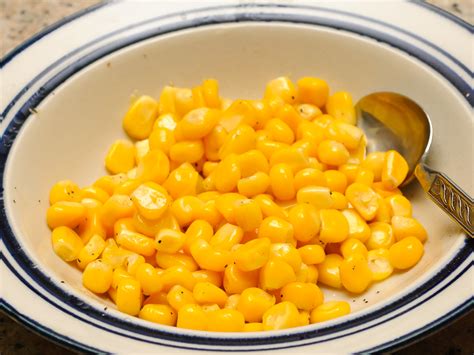 3 Ways to Cook Corn in the Microwave - wikiHow