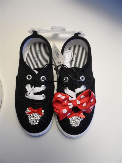 I'm Quite Crafty: Minnie Mouse Inspired Sneakers