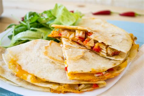 Quesadillas with crab meat and cheddar cheese | Vessy's day