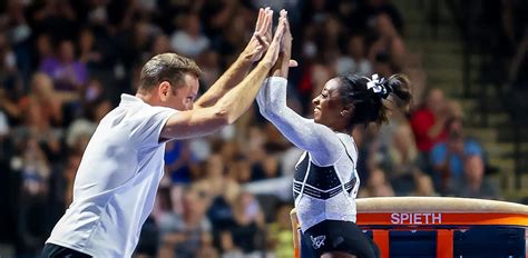 Simone Biles Wins Gold in Return to Competition at 2023 US Classic ...