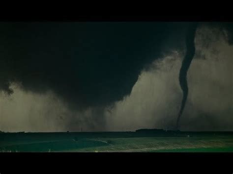 Extended look at Pilger twin tornadoes : stormchasing