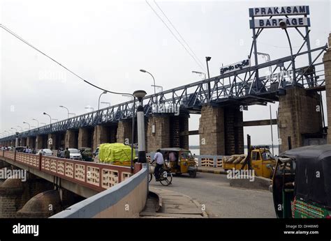 prakasam barrage vijayawada Andhra pradesh India Stock Photo: 62175036 ...