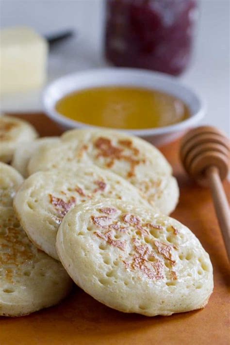 How To Make Crumpets - Crumpet Recipe - Taste and Tell