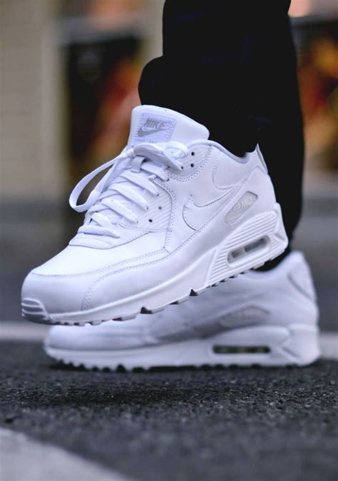 Nike Air Max 90 White on White | SOLETOPIA