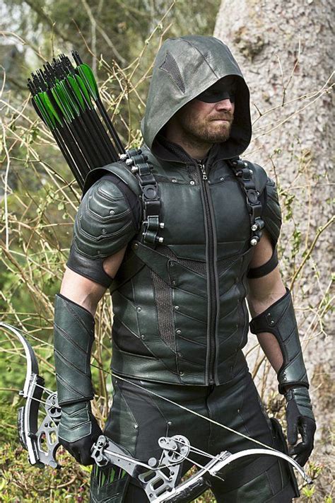 Green Arrow | Green arrow costume, Arrow costume, Arrow season 4