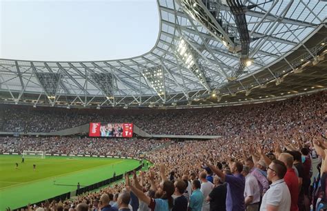 Premier League Stadiums - England - The Stadium Guide