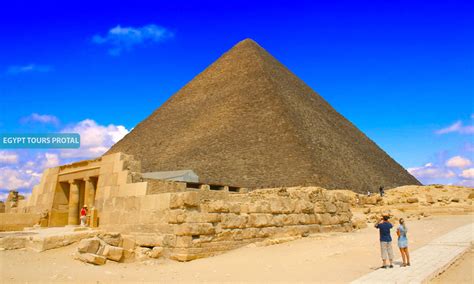 Menkaure Pyramid Facts - Pyramid of Menkaure History & Architecture