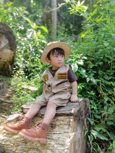 Safari explorer costume, Babies & Kids, Babies & Kids Fashion on Carousell