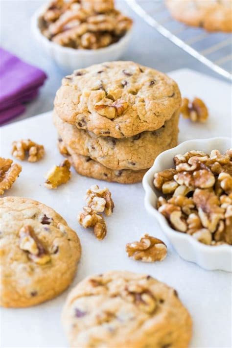 Chocolate Chip Walnut Cookies - Easy and Delicious!