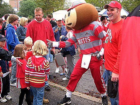 Buckeye Mascot - Ohio State University | Shown is BRUTUS - T… | Flickr