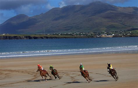 The best beaches on the Dingle Peninsula