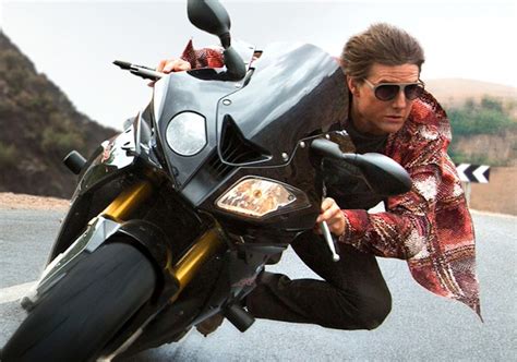 Did Tom Cruise Do His Own Stunts In 'Mission: Impossible - Rogue Nation ...