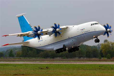 Antonov An-70 - avionslegendaires.net