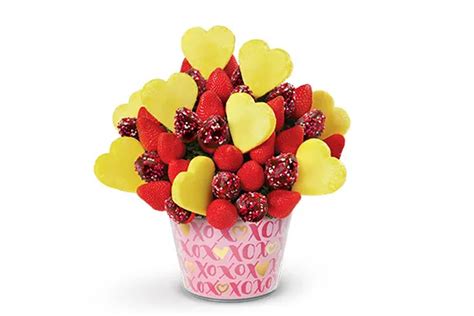 Edible Arrangements Has Last-Minute Valentine's Day Gifts on Sale