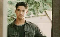 Tyler Posey Scott Mccall GIF - Tyler Posey Scott Mccall Teen Wolf ...