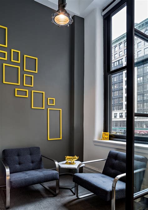 Daily Burn Offices - New York City | Office Snapshots | Room decor ...