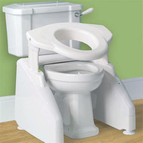 Solo Toilet Lift Helps Elderly On and Off Toilet