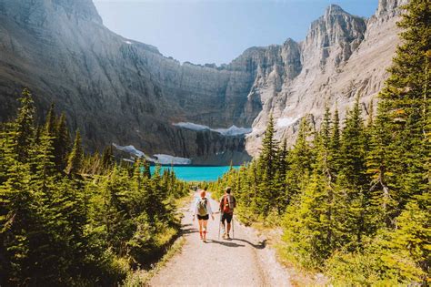 Iceberg Lake Trail: Glacier National Park | The Mandagies