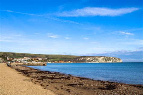 Swanage beach people and dogs2 – Swanage.co.uk