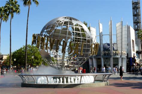 Universal Studios Hollywood - Theme Park in Los Angeles - Thousand Wonders