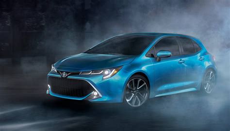 Toyota Reveals the Revamped 2019 Corolla Hatchback