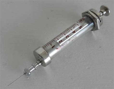 Other Antiques & Collectables - VINTAGE MEDICAL GLASS SYRINGE & NEEDLE ...