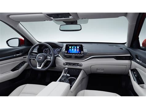 2019 Nissan Altima: 124 Interior Photos | U.S. News