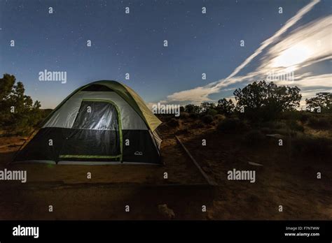 Camping at night in the desert, USA Stock Photo - Alamy