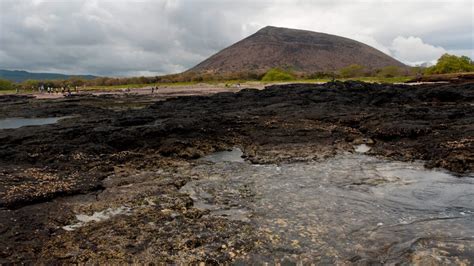 The main volcanoes of the Galapagos Islands | Fragata Yacht