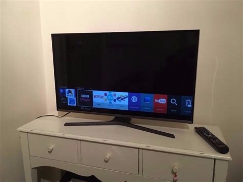 Samsung 32inch full HD SMART LED TV. 2 years old. Excellent condition ...