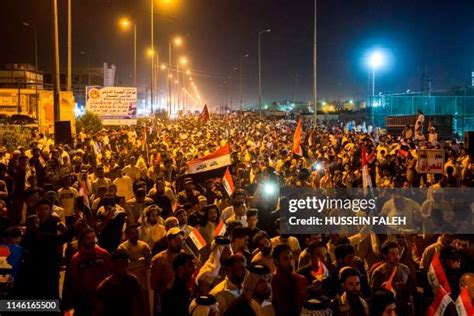 Us Iraq Protest Flag Photos and Premium High Res Pictures - Getty Images