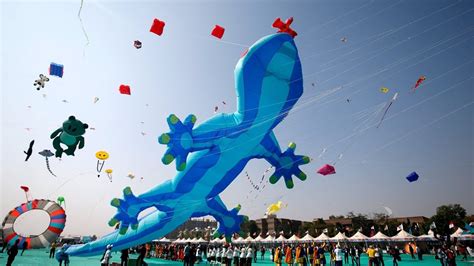 Over 45 countries participate in India's vibrant kite festival - YouTube