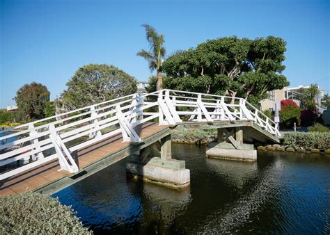 Venice Beach Canals Los Angeles: How to Visit