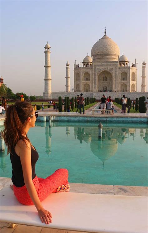 Sunrise at the Taj Mahal - Catnaps in Transit