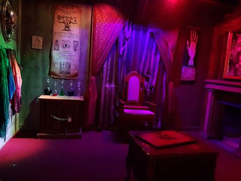 Horror Escape | Immersive & Thrilling Escape Room | Victoria BC