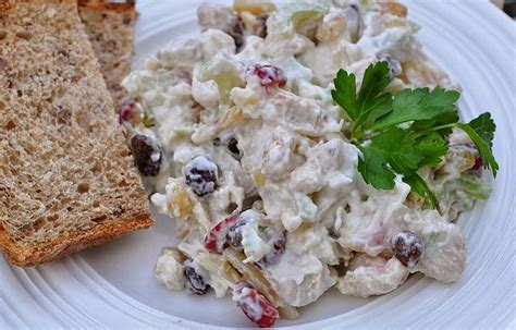 Chicken Salad with Raisins