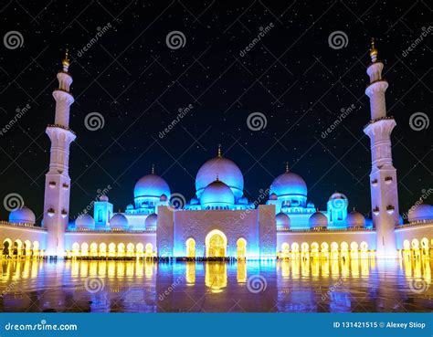 Sheikh Zayed Grand Mosque at Night Stock Image - Image of blue, mosque ...